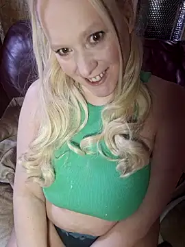 Bouncy-Bella28X online show from 04-13-26, 08:07