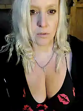 Bouncy-Bella28X online show from 11-10-25, 11:15