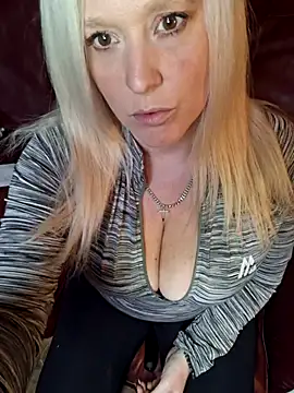 Bouncy-Bella28X online show from 02-20-26, 03:25