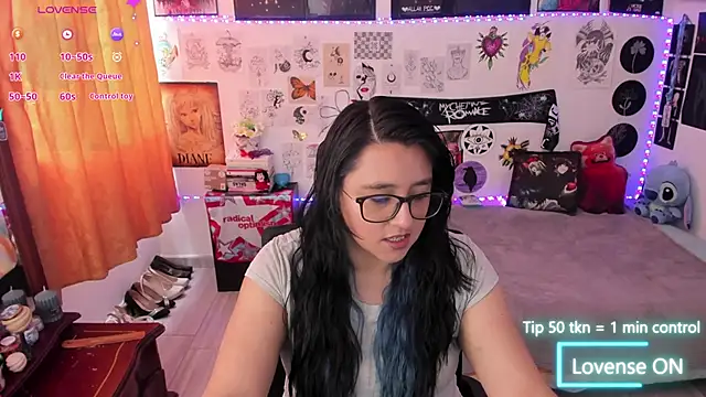 Snapshot of Cherry_blush_ chatting on 05-16-26, 07:57 Cherry blush online show from 05-16-26, 07:57