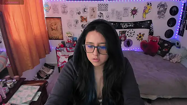Snapshot of Cherry_blush_ chatting on 04-22-26, 09:54 Cherry blush online show from 04-22-26, 09:54