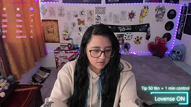 Snapshot of Cherry_blush_ chatting on 05-05-26, 10:46 Cherry blush online show from 05-05-26, 10:46