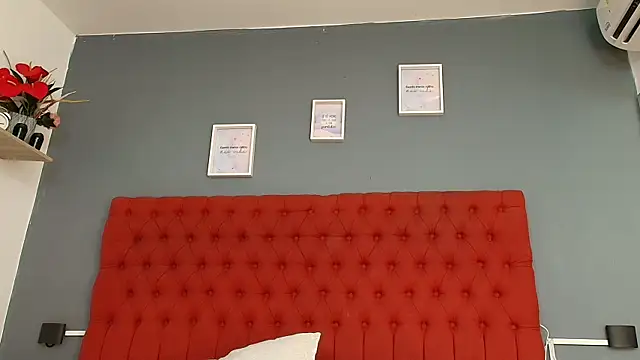 keyla mejia online show from 12-20-25, 11:57