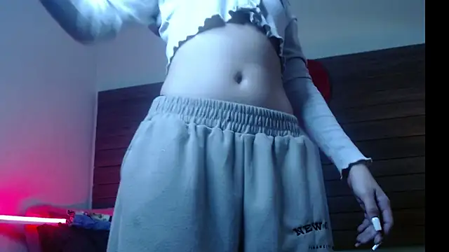 Karol Yessenia online show from 10-14-25, 01:23