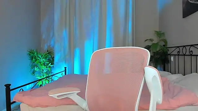 VelvetEliza online show from 04-05-26, 05:08