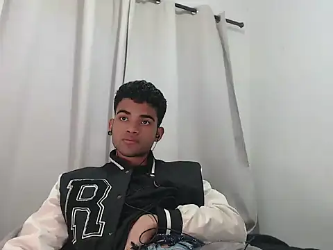 camillo beischel  online show from 09-30-25, 07:42