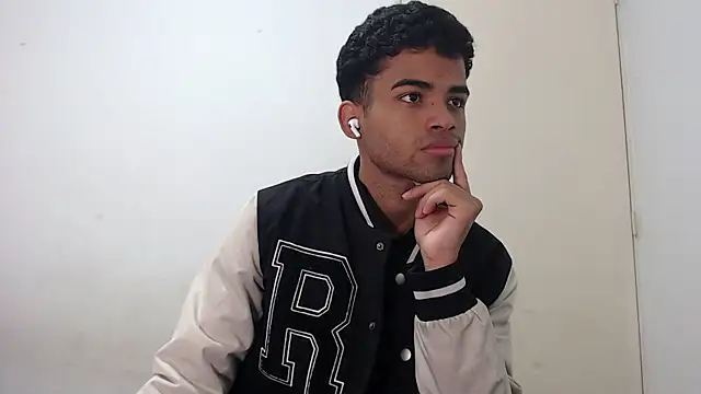 camillo beischel  online show from 01-12-26, 06:36