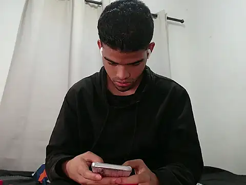 camillo beischel  online show from 10-11-25, 06:31