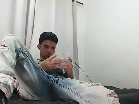 camillo beischel  online show from 10-02-25, 06:55