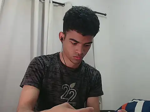 camillo beischel  online show from 09-29-25, 06:57