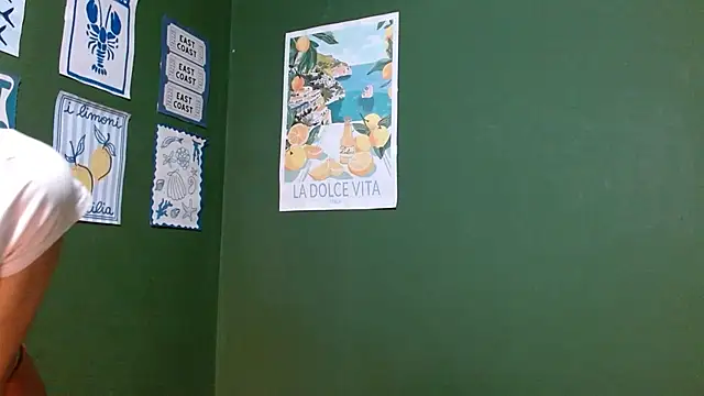 Roxiehood online show from 11-11-25, 01:44