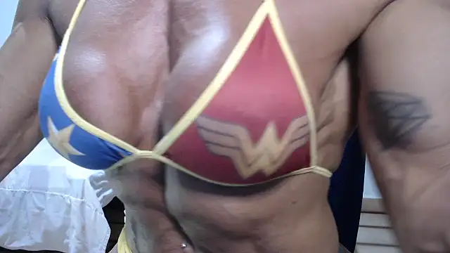 Snapshot of Stronggsexy chatting on 07-01-26, 11:05 Stronggsexy online show from 07-01-26, 11:05