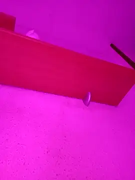 Hottiesophie online show from 04-05-26, 12:06