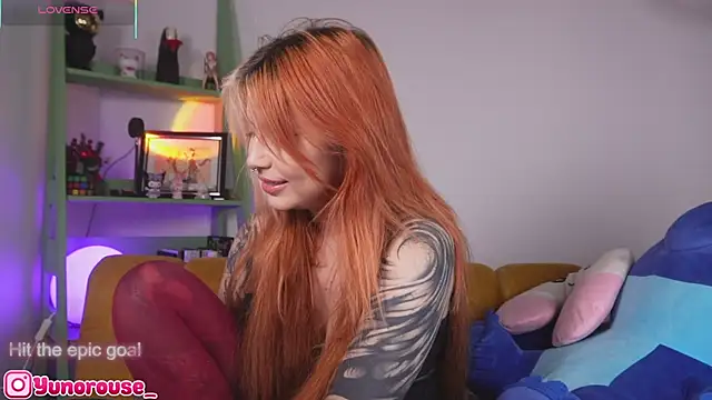 YunoRose  online show from 04-06-26, 04:46