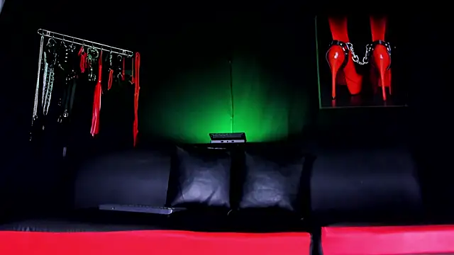 AmaniStone online show from 11-14-25, 05:27