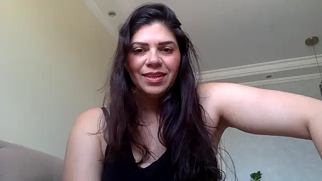 Snapshot of Melissa_Noir chatting on 10-25-25, 03:45 Melissa Noir online show from 10-25-25, 03:45