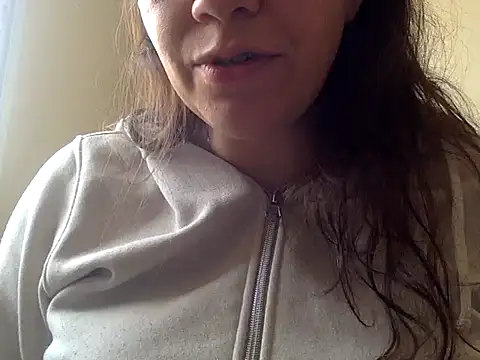 Snapshot of Melissa_Noir chatting on 10-03-25, 03:35 Melissa Noir online show from 10-03-25, 03:35