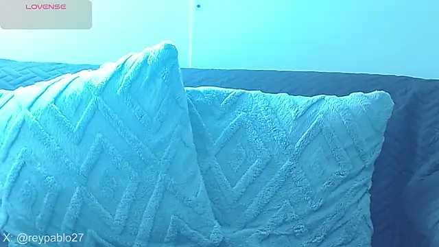 ReyPablo1 online show from 11-08-25, 07:06