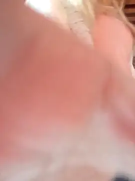 Snapshot of Mariam_Arango chatting on 11-22-25, 05:50 Mariam Arango online show from 11-22-25, 05:50