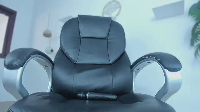 emily yeon online show from 01-31-26, 07:12