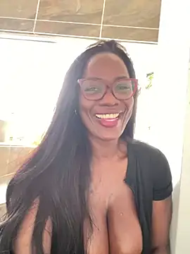 Snapshot of Bustykeyla chatting on 01-16-25, 10:12 Bustykeyla online show from 01-16-25, 10:12