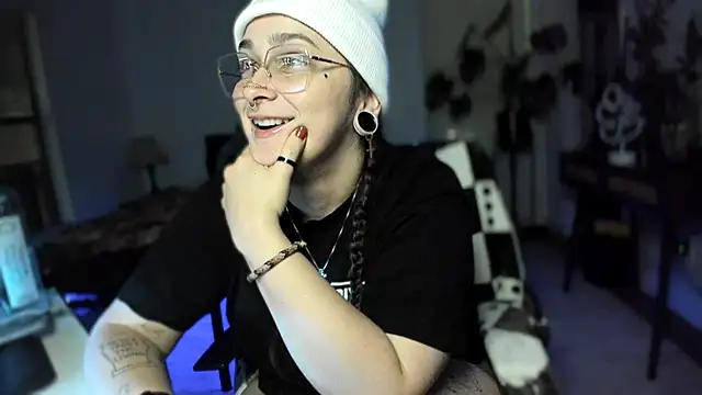 Alix Valentine online show from 10-30-25, 07:50