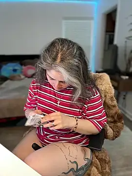 Alix Valentine online show from 03-08-26, 01:11