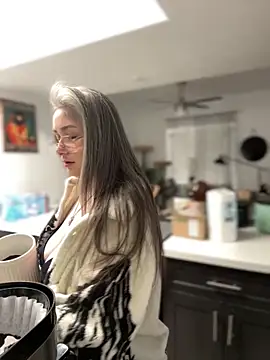 Alix Valentine online show from 03-28-26, 06:09