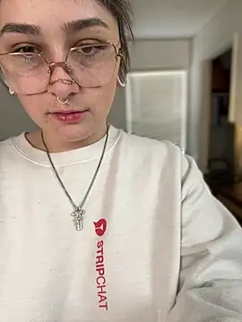 Alix Valentine online show from 02-11-26, 05:13