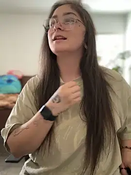 Alix Valentine online show from 10-10-25, 05:47