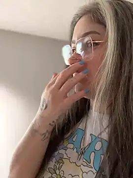 Alix Valentine online show from 10-02-25, 08:12