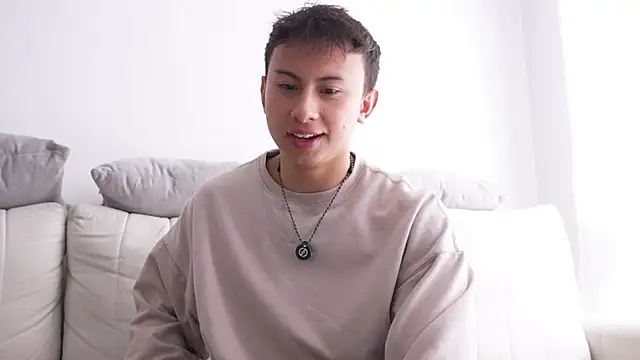 Snapshot of DeusbelliS chatting on 09-29-25, 06:24 DeusbelliS online show from 09-29-25, 06:24