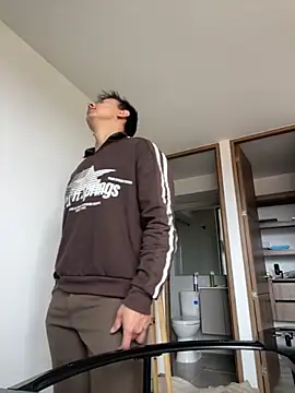 Snapshot of DeusbelliS chatting on 10-11-25, 03:35 DeusbelliS online show from 10-11-25, 03:35