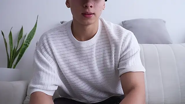 Snapshot of DeusbelliS chatting on 09-26-25, 04:25 DeusbelliS online show from 09-26-25, 04:25