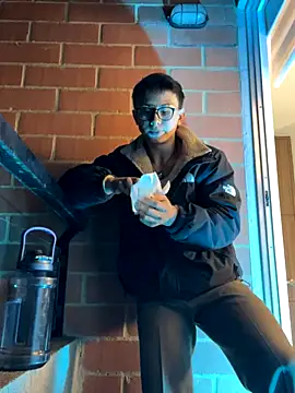 Snapshot of DeusbelliS chatting on 09-28-25, 03:13 DeusbelliS online show from 09-28-25, 03:13