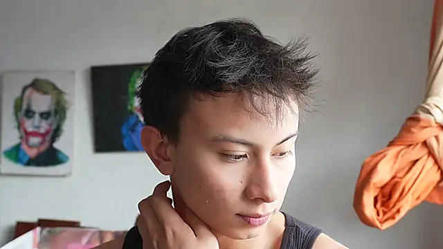 Snapshot of DeusbelliS chatting on 10-05-25, 08:21 DeusbelliS online show from 10-05-25, 08:21