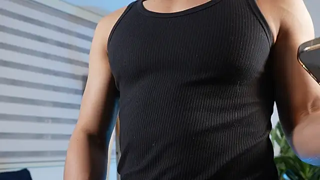 Snapshot of DeusbelliS chatting on 09-14-25, 08:04 DeusbelliS online show from 09-14-25, 08:04