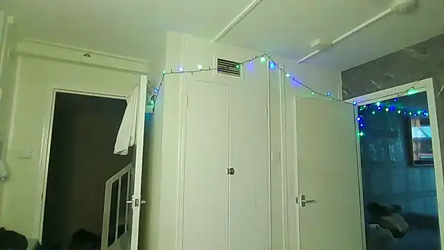 MilkyMarie1 online show from 12-05-25, 09:52