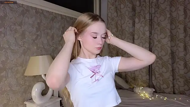 Emma Frosty online show from 09-09-25, 06:28