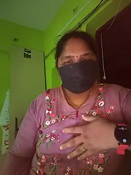 Villageanuty online show from 05-18-26, 10:42