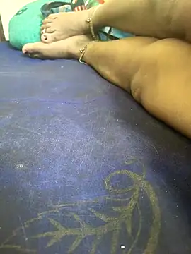 Villageanuty online show from 11-26-25, 03:50