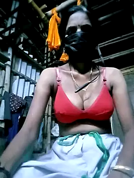 Snapshot of Tamilauntyhot chatting on 09-22-25, 11:27 Tamilauntyhot online show from 09-22-25, 11:27