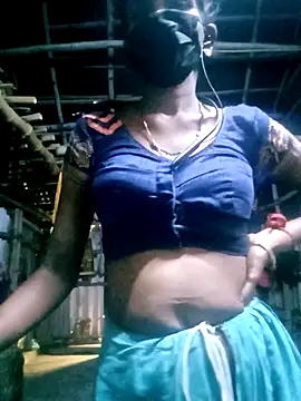 Snapshot of Tamilauntyhot chatting on 10-12-25, 02:57 Tamilauntyhot online show from 10-12-25, 02:57