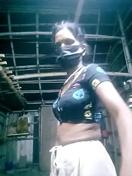 Snapshot of Tamilauntyhot chatting on 09-16-25, 01:45 Tamilauntyhot online show from 09-16-25, 01:45