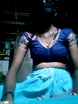 Snapshot of Tamilauntyhot chatting on 10-11-25, 02:29 Tamilauntyhot online show from 10-11-25, 02:29