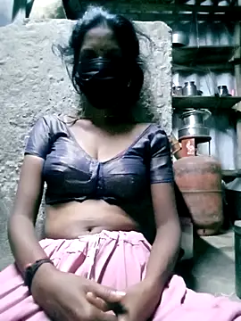 Snapshot of Tamilauntyhot chatting on 09-11-25, 12:32 Tamilauntyhot online show from 09-11-25, 12:32