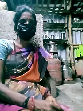 Snapshot of Tamilauntyhot chatting on 09-17-25, 01:13 Tamilauntyhot online show from 09-17-25, 01:13