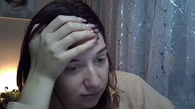 Lily Ember online show from 10-09-25, 10:32