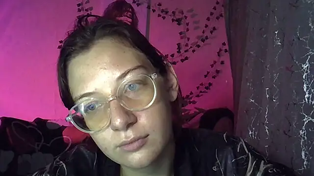 Lily Ember online show from 11-03-25, 07:50