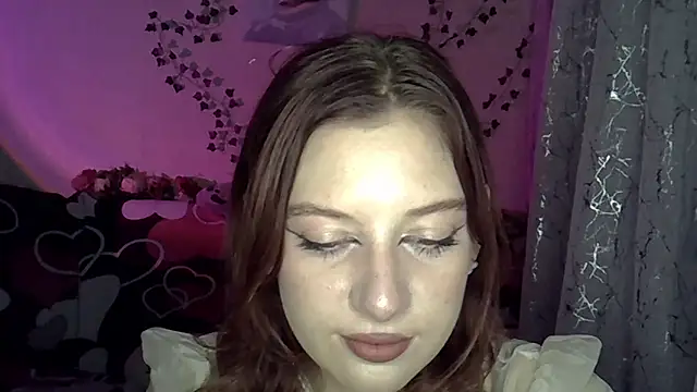 Lily Ember online show from 11-17-25, 05:06